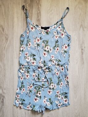 🌟2/$20🌟 Light Blue Floral Tie-Waist Romper - Forever 21 - M
